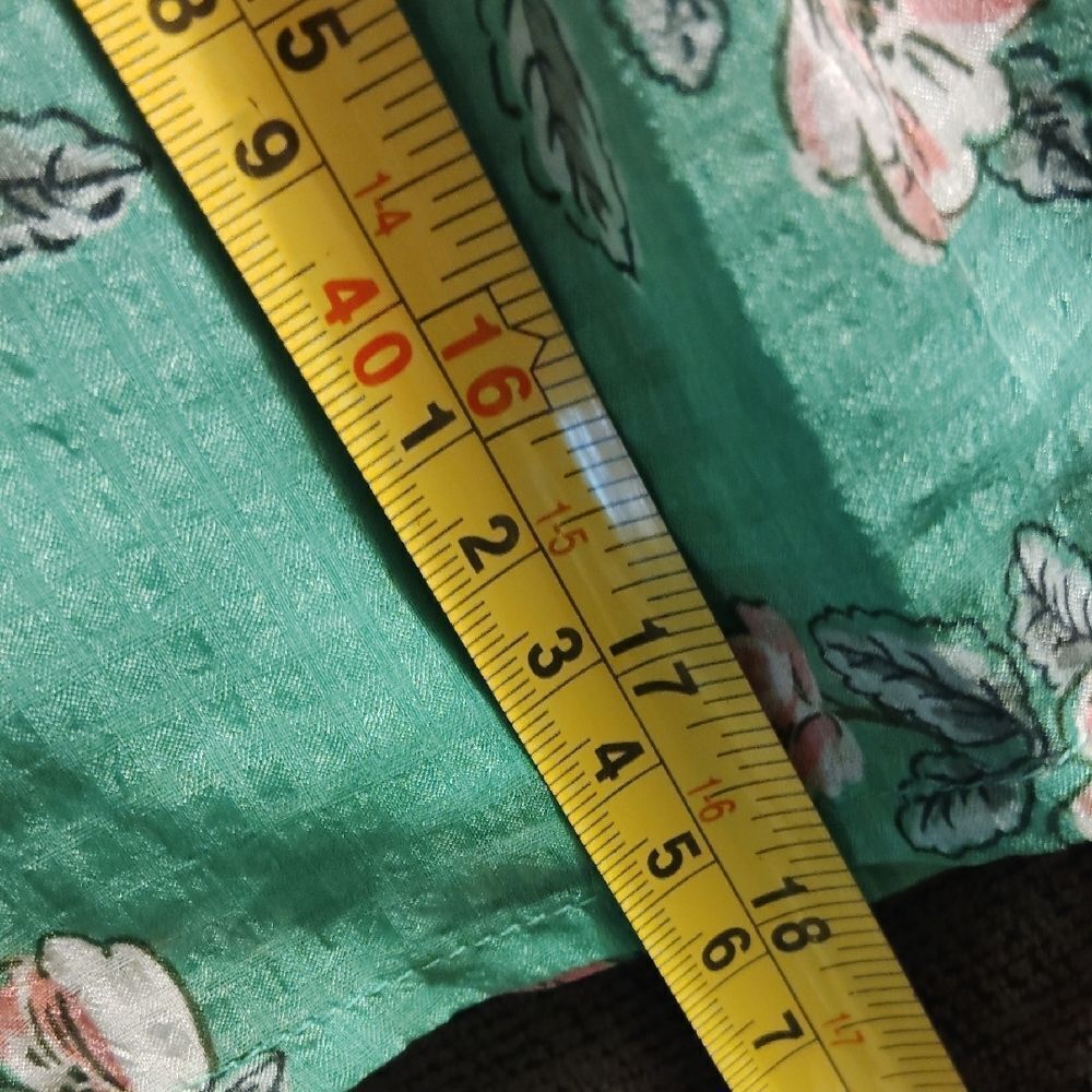 LOFT Green Tiered Mini Skirt Resort(314) Wear - Picture 4 of 5